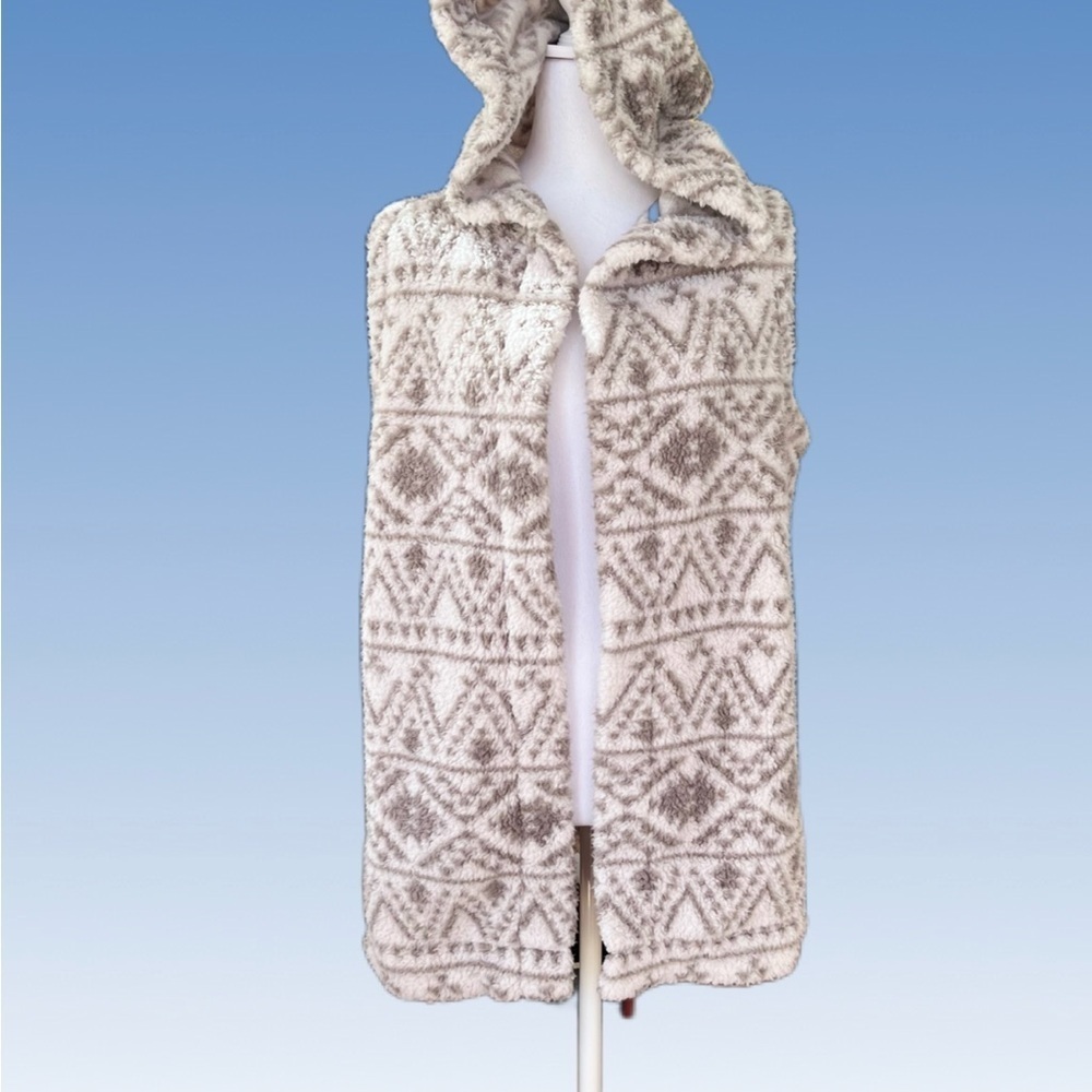 Koolaburra by Ugg faux sherpa fleece gray beige open vest size S cozy.